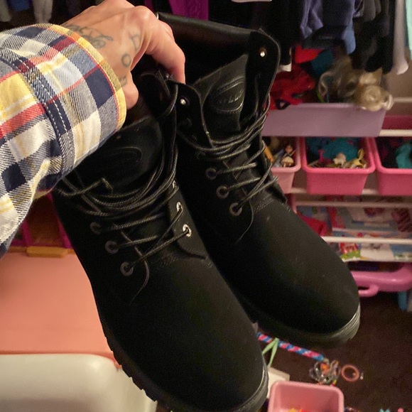 Lug Boots - Picture 2 of 4